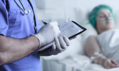 તે નથી બોલી શકતી કે નથી ચાલી શકતી, તેનામાં નથી લાગણીઓનો ઘોડાપૂર કે નથી દ્વેષનો ઝંઝાવાત, તે તો છે સ્થિતપ્રજ્ઞ, છતાં કોણ બની ગયું તેનું દુશ્મન ?