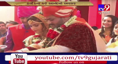 'આંદોલનકારી' હાર્દિક પટેલે કર્યો એક નવી દુનિયામાં પ્રવેશ, કિંજલ પરીખ સાથે માંડ્યા પ્રભુતામાં પગલાં