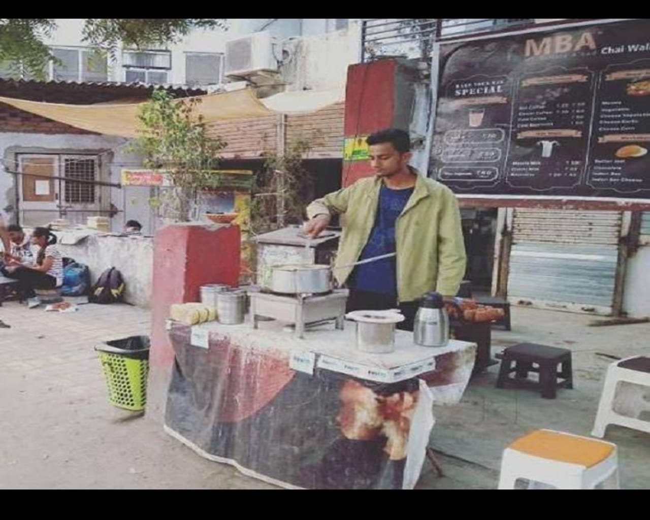 વેલેન્ટાઈન ડેના દિવસે જો તમે એકલા હોવ અને તમારા જીવનમાં કોઇ પ્રેમી કે પ્રેમિકા નથી તો આ ચાની ટપરીની મુલાકાત જરૂરથી લો