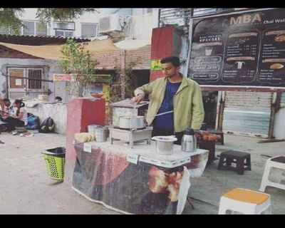 વેલેન્ટાઈન ડેના દિવસે જો તમે એકલા હોવ અને તમારા જીવનમાં કોઇ પ્રેમી કે પ્રેમિકા નથી તો આ ચાની ટપરીની મુલાકાત જરૂરથી લો