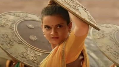 બોલીવુડનો સપોર્ટ ના મળ્યો તો REAL LIFEમાં કંગના બની ઝાંસીની રાણી, જુઓ VIDEO