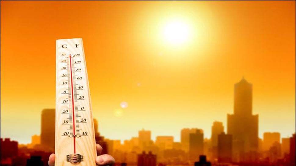 ગુજરાતના 10 શહેરમાં ગરમીનો પ્રકોપ શરૂ, અંદાજીત 2 કરોડ લોકો ભોગવી રહ્યા છે  ગરમી, 40 ડિગ્રીની પાર પહોંચ્યુ તાપમાન, અમરેલીમાં સૌથી વધુ ગરમી ...