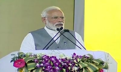 ગ્રેટર નોઈડામાં વડાપ્રધાન મોદીનો પાકિસ્તાન પર પ્રહાર, ઍર સ્ટ્રાઈક પછી તો રડવા લાગ્યું છે પાકિસ્તાન