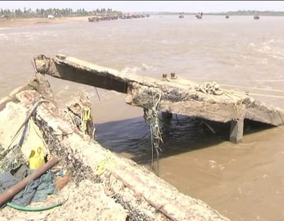 ઉમરગામના માછીમારો ઉપર સંકટના વાદળો ઘેરાયા, જીવાદોરી સમાન જેટી તૂટી પડવાથી ધંધા પર અસર માઠી અસર પડશે