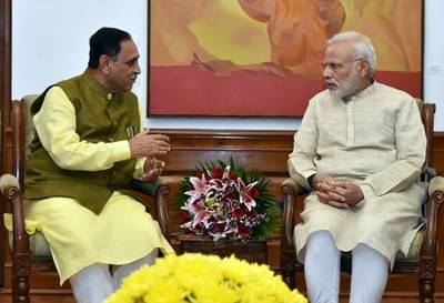 વડાપ્રધાન મોદીએ CM રૂપાણી સાથે ટેલિફોનિક વાતચીત કરી, સ્વાસ્થ્યની ચકાસણી કરાવી વધુ કાળજી લેવાની સલાહ આપી