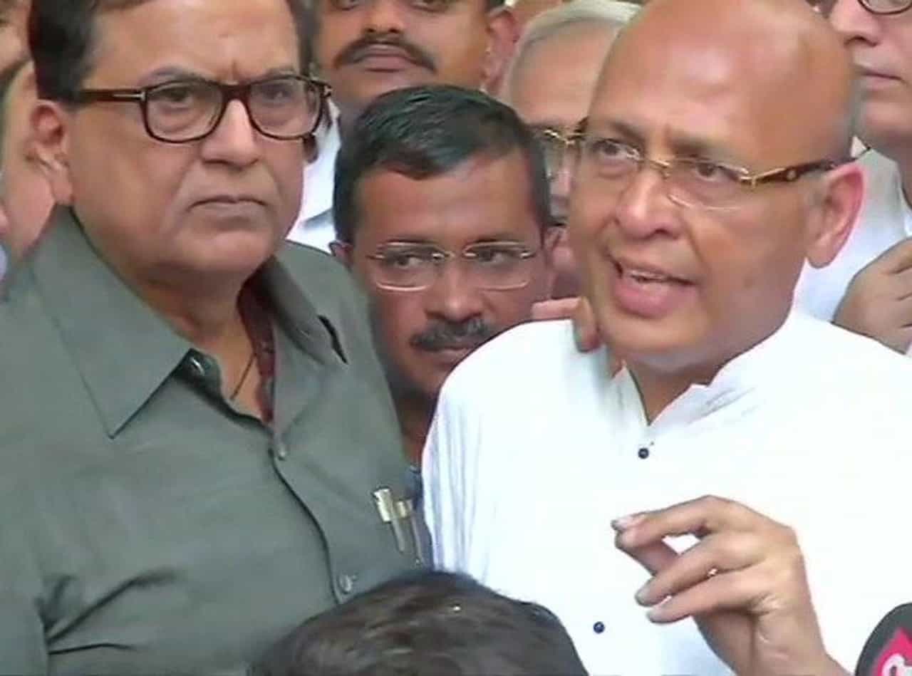 ડૉ. કુમાર વિશ્વાસે અરવિંદ કેજરીવાલની ઉડાવી મજાક, ટ્વિટ થઈ સોશિયલ મીડિયામાં વાયરલ