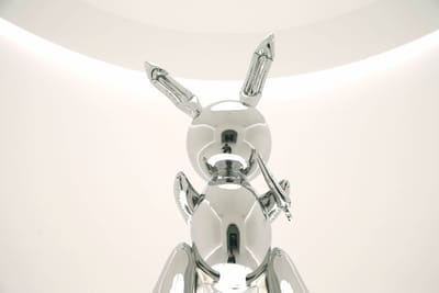 સ્ટીલથી બનાવેલી સસલાની આ મૂર્તિની કિંમત જાણીને તમે કહેશો 'ના હોય'