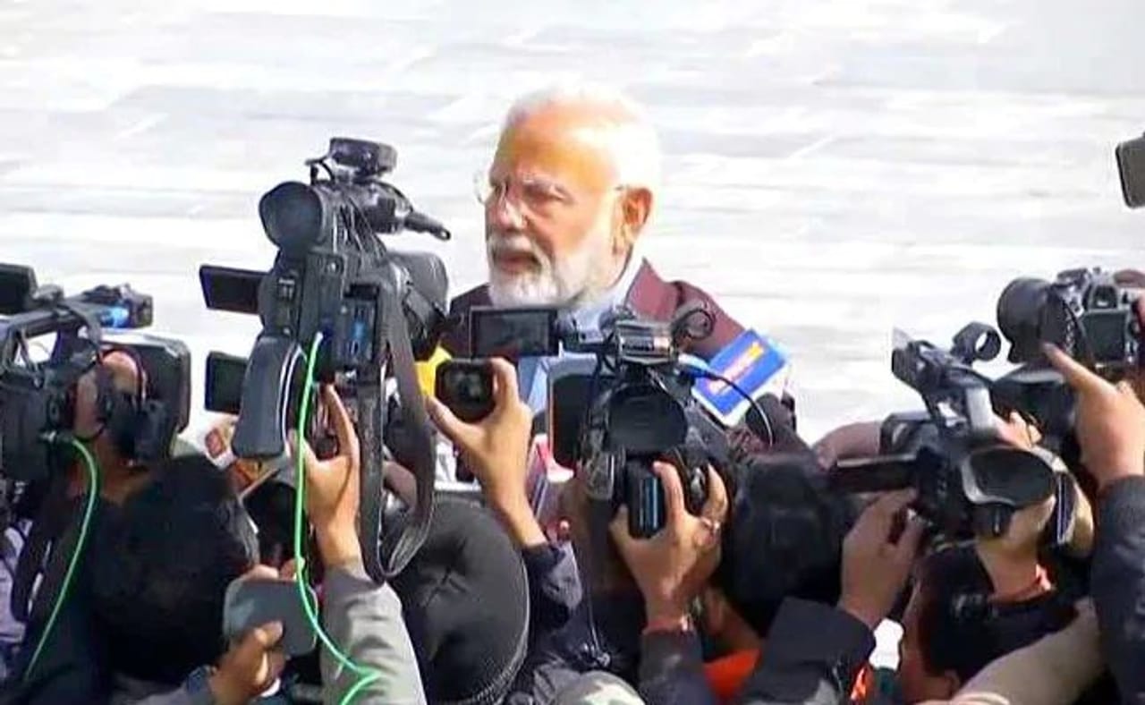 પત્રકારે પૂછ્યું કે શું PM મોદી તમે સાધના સમયે આવી પ્રાર્થના કરી હતી કે, ચૂંટણીમાં તમારી જીત થશે, જાણો શું આપ્યો જવાબ