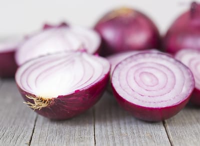 ડુંગળી નથી ખાતા તો ખાવાનું શરુ કરી દો, આ બિમારીઓથી મળશે છૂટકારો અને નહીં જવું પડે ડૉક્ટરની પાસે