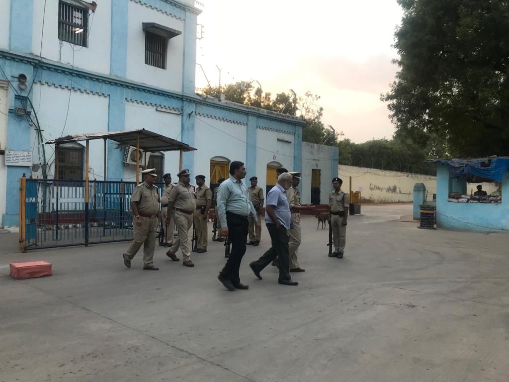 150થી વધારે કેસ જેમની પર છે તે કુખ્યાત ગુંડા અતિક અહમદને ઉત્તરપ્રદેશથી ગુજરાતની આ જેલમાં લાવવામાં આવશે, ગૃહ વિભાગના અધિક સચિવે લીધી જેલની મુલાકાત