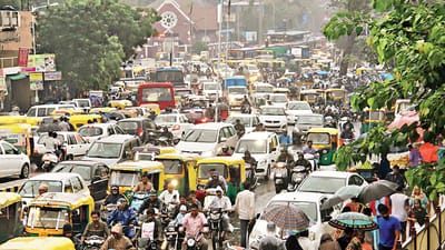 અમદાવાદ ટ્રાફિક પોલીસે કર્યું એવું કામ લોકો સોશિયલ મીડિયામાં ઉડાવી રહ્યાં છે મજાક