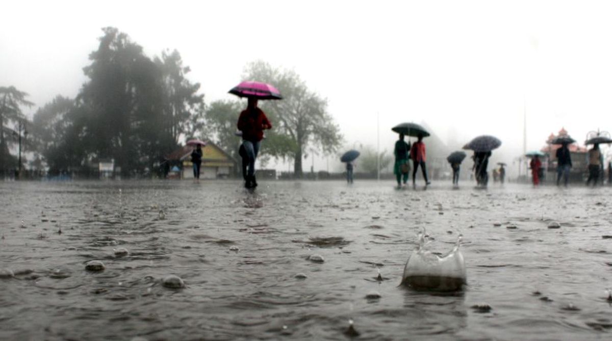 ગુજરાતના વિવિધ વિસ્તારોમાં વરસાદની પધરામણી, વાયુ વાવાઝોડું વધારે તીવ્ર બન્યું