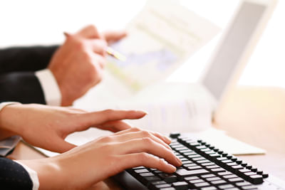 ધોરણ 12 પાસ લોકો માટે અમદાવાદમાં કોમ્પ્યુટર, ફાયનાન્સ જેવા ક્ષેત્રોમાં નોકરીની ભરપુર તકો