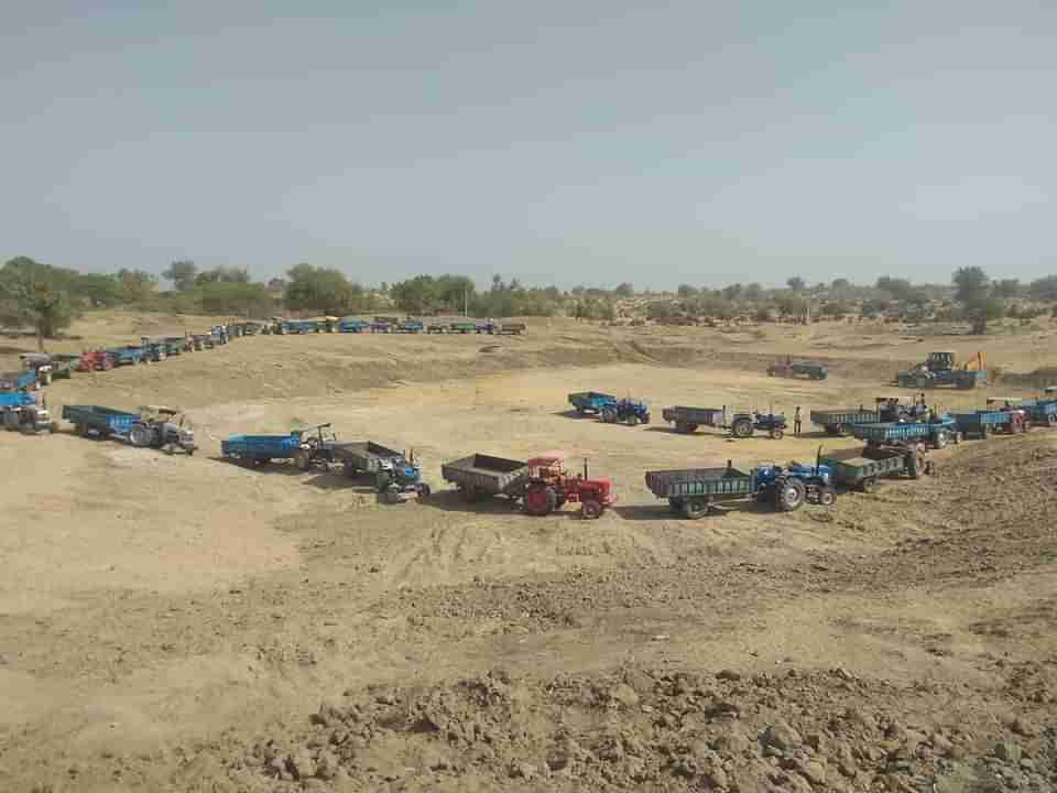 દેશમાં જ્યારે ભૂર્ગભ જળ ખૂટી રહ્યું છે ત્યારે ગુજરાતની આ મહિલા તળાવો બનાવીને જળસંચયનું ઉદાહરણ પુરુ પાડી રહી છે