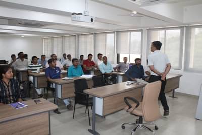 મામલતદાર, કલેક્ટર કે ક્લાસ વન અધિકારી બનવું હોય તો ગુજરાતની આ સંસ્થા કરાવશે તૈયારી, 15 જૂલાઈ છે અરજી કરવાની છેલ્લી તારીખ