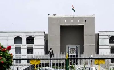 આઉટસોર્સિંગથી થતી ભરતી સામે ગુજરાત હાઈકોર્ટ લાલઘુમ, સરકારી વકીલને કરી ટકોર, જુઓ VIDEO