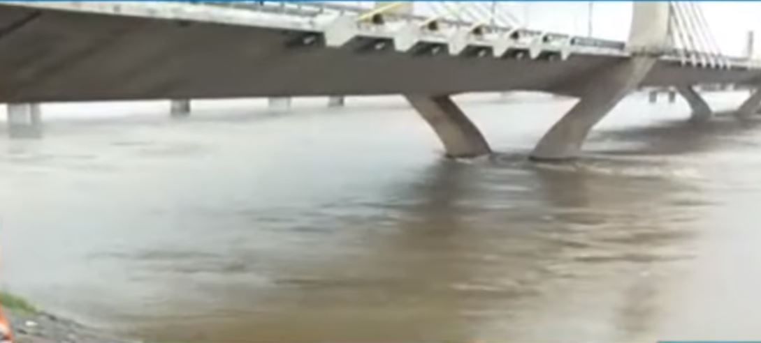 ભરૂચવાસીઓ રહો સાવધાન! ગોલ્ડન બ્રિજ નજીક નર્મદા નદીની જળસપાટી ભયજનક, જુઓ VIDEO