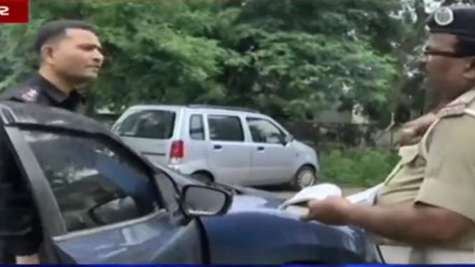 ગાંધીનગર પોલીસની ટ્રાફિક ડ્રાઈવ, પોલીસ જવાનોને ફટકાર્યો દંડ, જુઓ VIDEO