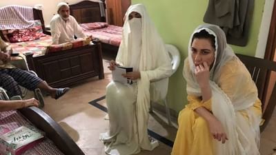 અંધશ્રદ્ધા! ઈમરાન ખાનની પત્નીનો ચહેરો અરીસામાં નથી દેખાતો, અધિકારીઓનો દાવો