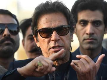 શું ઈમરાન ખાનની PM પદની ખુરશી જશે? પાકિસ્તાનમાં કંઈક આવી છે પરિસ્થિતિ