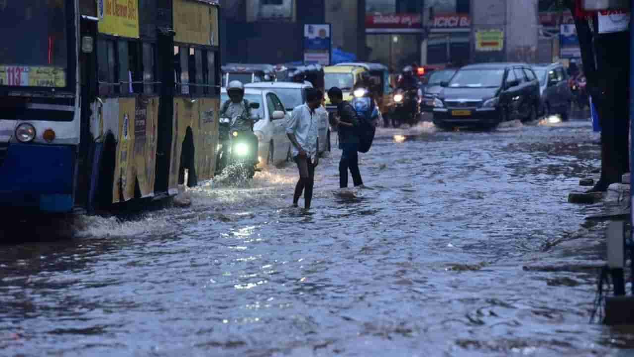 સૌરાષ્ટ્ર: રાજકોટમાં નોંધાયો અધધધ... 59 ઈંચ વરસાદ, તૂટ્યો 102 વર્ષનો રેકોર્ડ