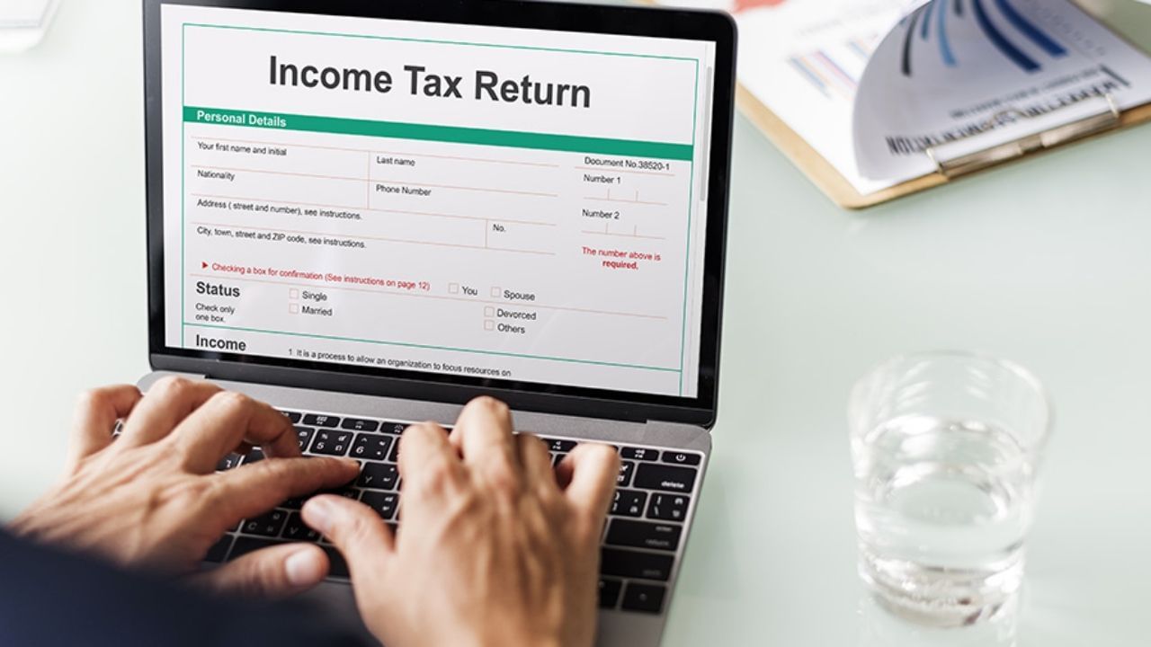 ITR 2020-21: છેલ્લા દિવસે Income Tax ની વેબસાઈટ ધીમી પડતા કરદાતાઓ મુશ્કેલીમાં મુકાયા