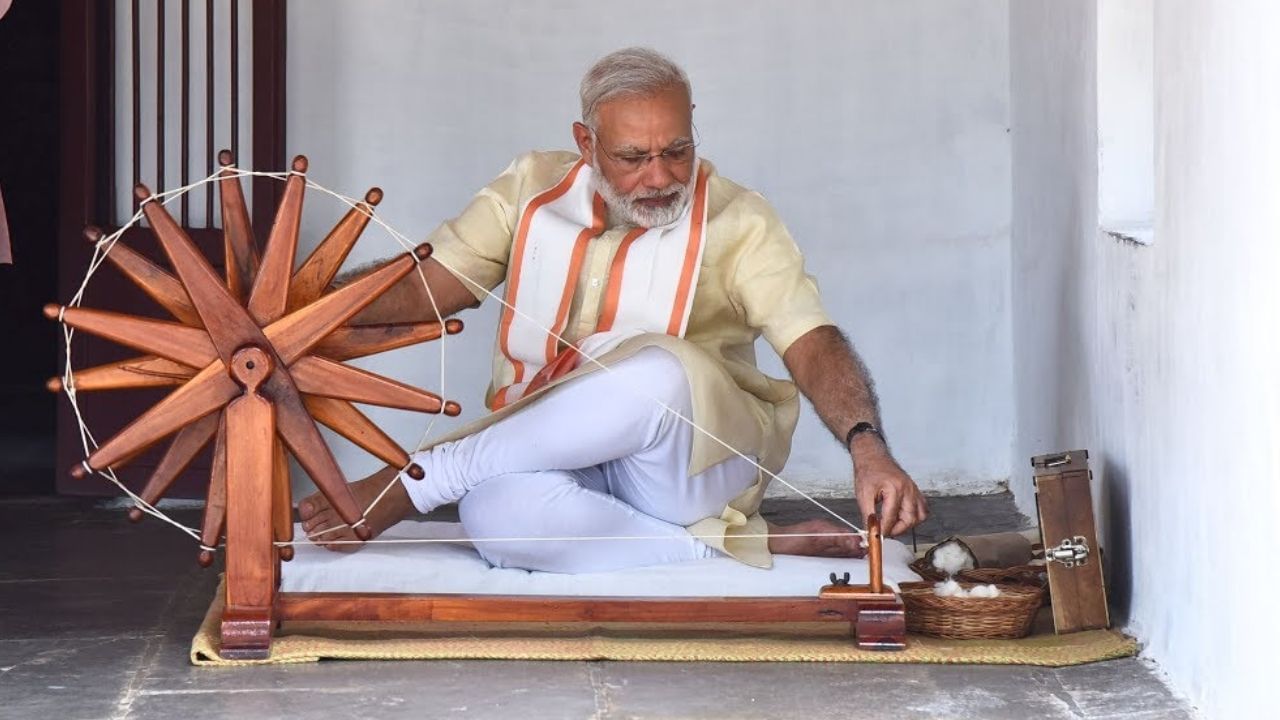 ગુજરાતના પ્રવાસે PM મોદી, ગાંધી જયંતીના દિવસે સાબરમતી ખાતે 20 હજાર જેટલા સરપંચોને કરશે સંબોધશે