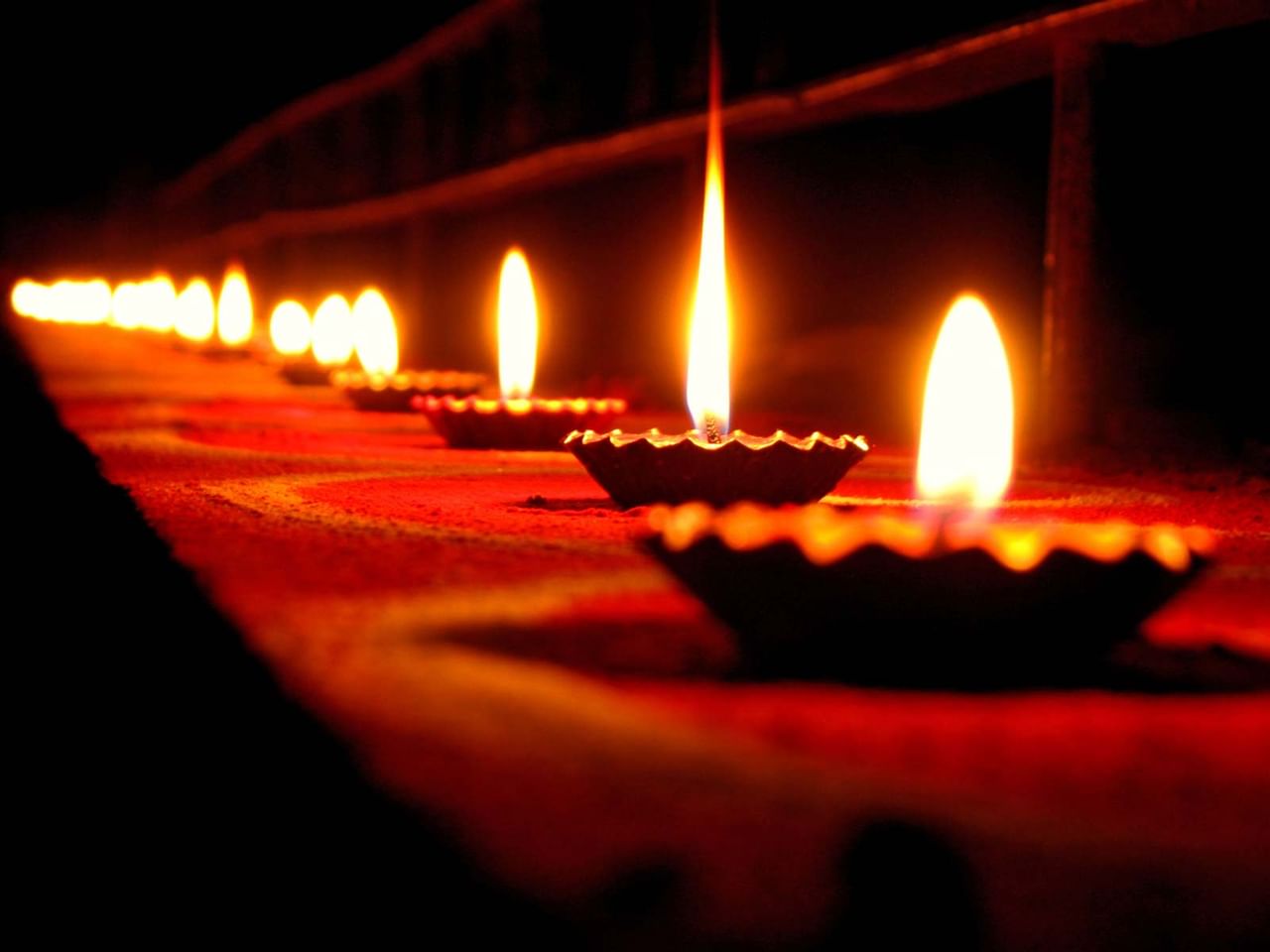 Diwali 2019: જાણો શા માટે દિવાળીનો તહેવાર ઉજવવામાં આવે છે?
