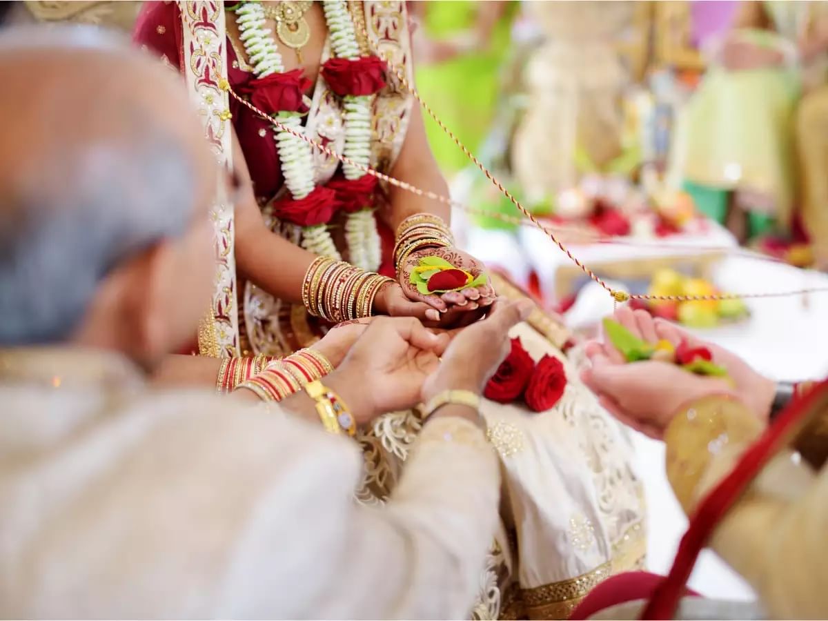 કમલનાથ સરકારની સ્કીમ! શૌચાલયની સાથે સેલ્ફી મોકલ્યા બાદ જ મળશે લગ્ન માટે 51 હજાર રુપિયા