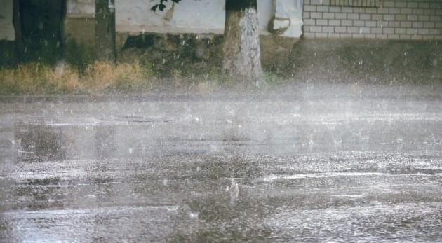 'મહા' વાવાઝોડાની અસરથી ગુજરાતના આ જિલ્લામાં ગાજવીજ સાથે તુટી પડ્યો વરસાદ, જુઓ VIDEO