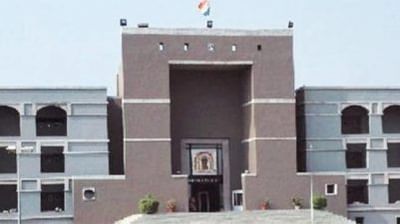 VIDEO: હાઈકોર્ટે સરકારને કરી ટકોર, નારી સંરક્ષણ ગૃહમાં રહેતી યુવતીઓની સ્વતંત્રતા પર તરાપ ન લાગે તેનું ધ્યાન રાખો