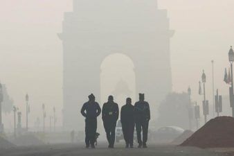 દેશની રાજધાની દિલ્હીમાં ઠંડીએ 118 વર્ષ જૂનો રેકોર્ડ તોડ્યો, પારો ગગડીને 2.4 ડિગ્રીએ પહોંચ્યો