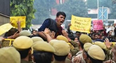 JNUના પ્રદર્શનકારી વિદ્યાર્થીઓને હાઈકોર્ટથી રાહત, જૂની ફી પર જ રજિસ્ટ્રેશન