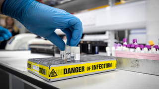 ગુજરાતમાં કોરોનાથી હાહાકાર, છેલ્લાં 24 કલાકમાં નોંધાયા રેકોર્ડ બ્રેક 861 કેસ, સુરતમાં સ્થિતિ ગંભીર