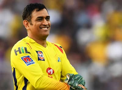 ધોનીના ફેન્સ માટે મહત્વના સમાચાર, UAEમાં પહોંચ્યા પછી પ્રથમવાર જોવા મળ્યો માહીનો આ અંદાજ