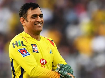 ધોનીના ફેન્સ માટે મહત્વના સમાચાર, UAEમાં પહોંચ્યા પછી પ્રથમવાર જોવા મળ્યો માહીનો આ અંદાજ