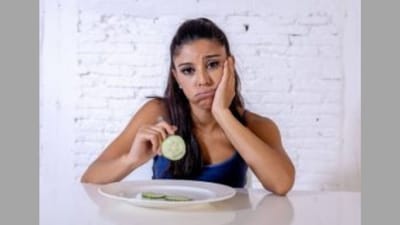 શું તમને ભૂખ નથી લાગતી અને સમયસર જમવાની ઈચ્છા નથી થતી? તો આ લેખ ખાસ વાંચો કેમકે તમે સપડાઈ શકો છે ગંભીર બીમારીમાં, જાણો શું છે કારણ અને ઉપાય