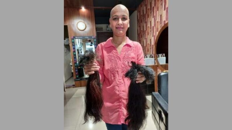 કેન્સરપીડિતો માટે ગુજરાતની યુવતીઓનું મિશન મુંડન, સુરતની 10 વર્ષની દીકરીએ કપાવ્યા 30 ઇંચ લાંબા વાળ !