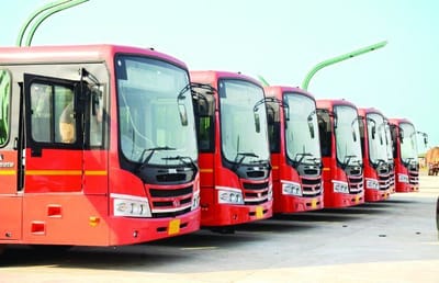 સુરત: BRTS રેડ બસના કર્મચારીઓમાં રોષ, લોકડાઉનમાં સતત નોકરી કર્યા બાદ પણ પગાર ન વધારાતા કર્યો વિરોધ