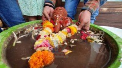 સુરતમાં લોકોએ ઘરમા જ કર્યુ ગણપતિ વિસર્જન, કોરોના દુર કરવા વિધ્નહર્તાને કરી પ્રાર્થના