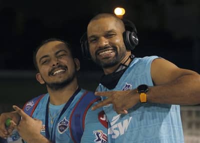 સાથી ઓપનર પૃથ્વી સાથેનો શિખર ધવને શેર કર્યો ડાન્સના અલગ અંદાજનો વિડીયો, ઇન્સ્ટાગ્રામ પર ધુમ મચાવવા લાગ્યો તેમનો વિડીયો.