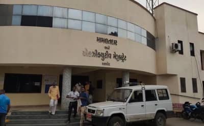 ભરૂચ: મામલતદાર અને નાયબ મામલતદારને લાંચ લેતા ACBએ રંગહાથ ઝડપ્યા, મામલતદાર નાસી છૂટ્યા