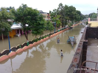 ભરૂચમાં ગઈકાલ સાંજથી સતત વરસતા વરસાદથી નીચાણવાળા વિસ્તારોમાં પાણી ભરાયા, અઢી ઇંચ સુધી ખાબક્યો વરસાદ