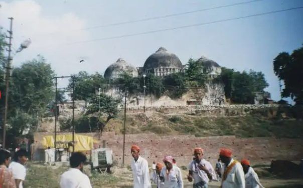 Babri demolition case verdict today: બાબરી મસ્જીદ કેસમાં ક્યારે શું થયું? 28 વર્ષ પછી આજે આડવાણી, ઉમા, જોશી સહિ્ત 32 પર આવશે ચુકાદો, વાંચો સમગ્ર ટાઈમલાઈન
