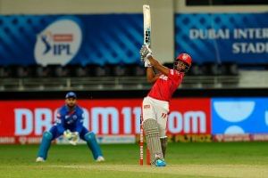 T-20: તાકાતવર શોટ્સ લગાવતા પુરનને જોઇ દંગ રહી ગયા સચિન તેંદુલકર, કહ્યુ આ ખેલાડીની યાદ અપાવે છે નિકોલસ