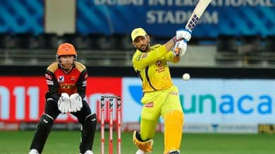 T-20 લીગ: ધોની સૌથી વધુ મેચ રમનારો ખેલાડી બન્યો સાથે જ 4,500 રન પણ પુરા કર્યા, રૈનાએ ટ્વીટ કરી શુભેચ્છા પાઠવી