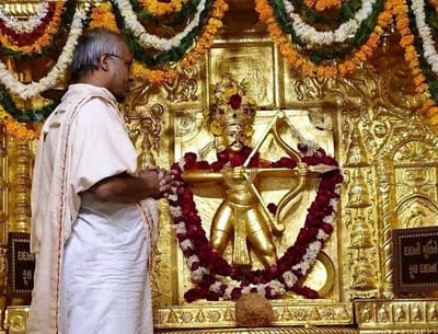 ગાંધીનગરઃ મહુડી તીર્થધામમાં કરાઇ વિશેષ પૂજા, ભગવાન ઘંટાકર્ણવીરની કરાઇ સ્નાનવિધી