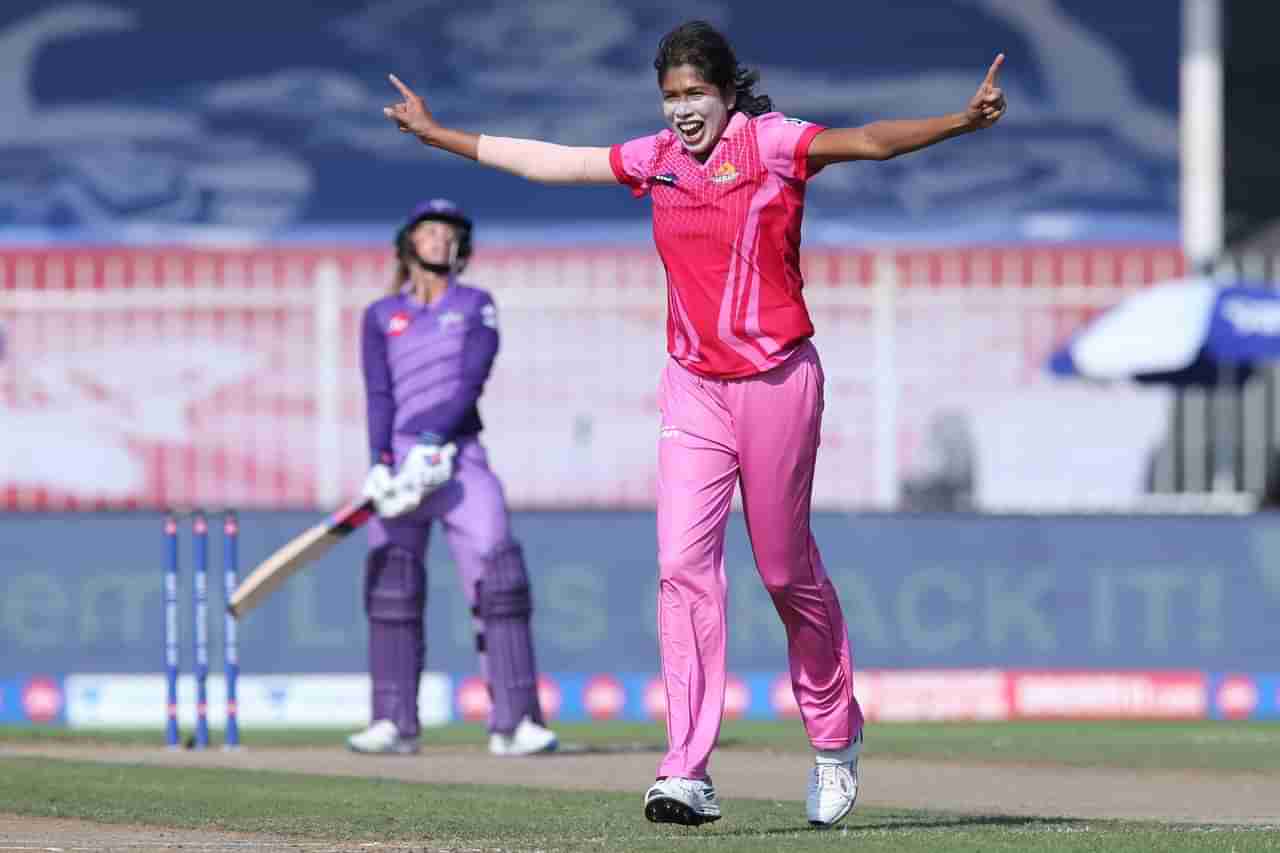 બાળપણથી ક્રિકેટ શીખીને દુનિયાની શ્રેષ્ઠ બોલર બનનારી મહાન મહિલા ખેલાડી ઝુલન ગોસ્વામીનો આજે  38મો જન્મદિવસ