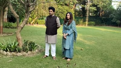 અહેમદ પટેલના વારસા તરીકે રાજકારણ નહીં પણ સેવાકાર્યોને સ્વીકારીશું: પુત્ર ફૈસલ અને પુત્રી મુમતાઝ