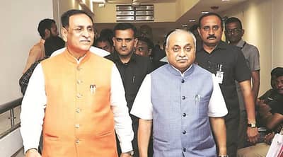 CM અને DyCM એ રાજ્યમાં રસીકરણ અભિયાનનો કરાવ્યો પ્રારંભ, 161 કેન્દ્ર પર ચાલી રહ્યું છે રસીકરણ